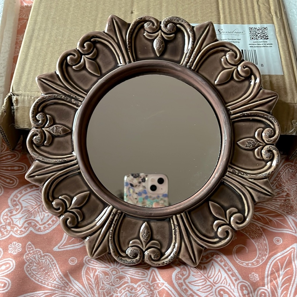 NIB, wall decor